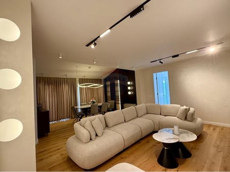 PENTHOUSE IN VENDITA PRESSO IL LAGO ASCIUTTO