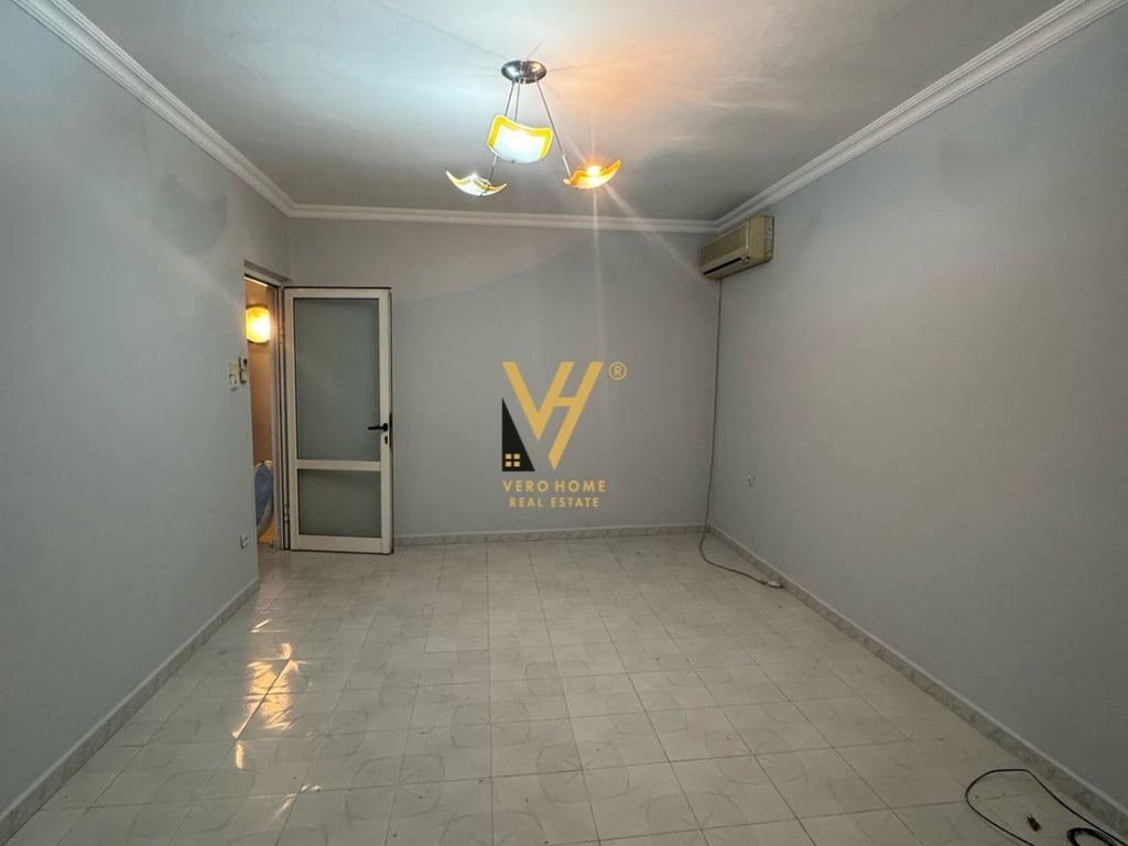 VENDESI APPARTAMENTO 2+1+2 BALCONI IN VIA KAVAJES 155.000 EURO