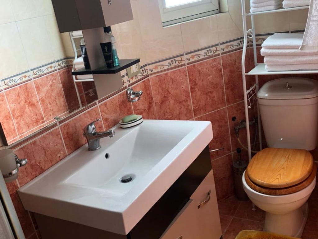 Villa a tre piani in affitto alle Ville Tedesche.