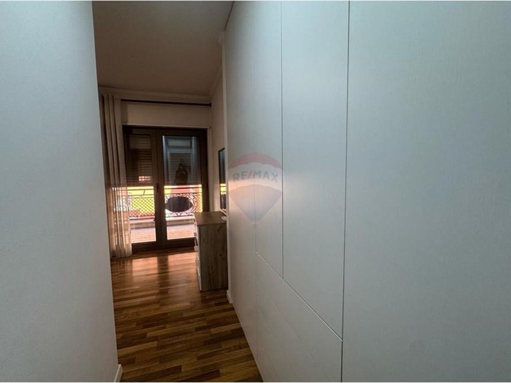 Super apartament 2+1 per qira tek Kompleksi Delijorgji