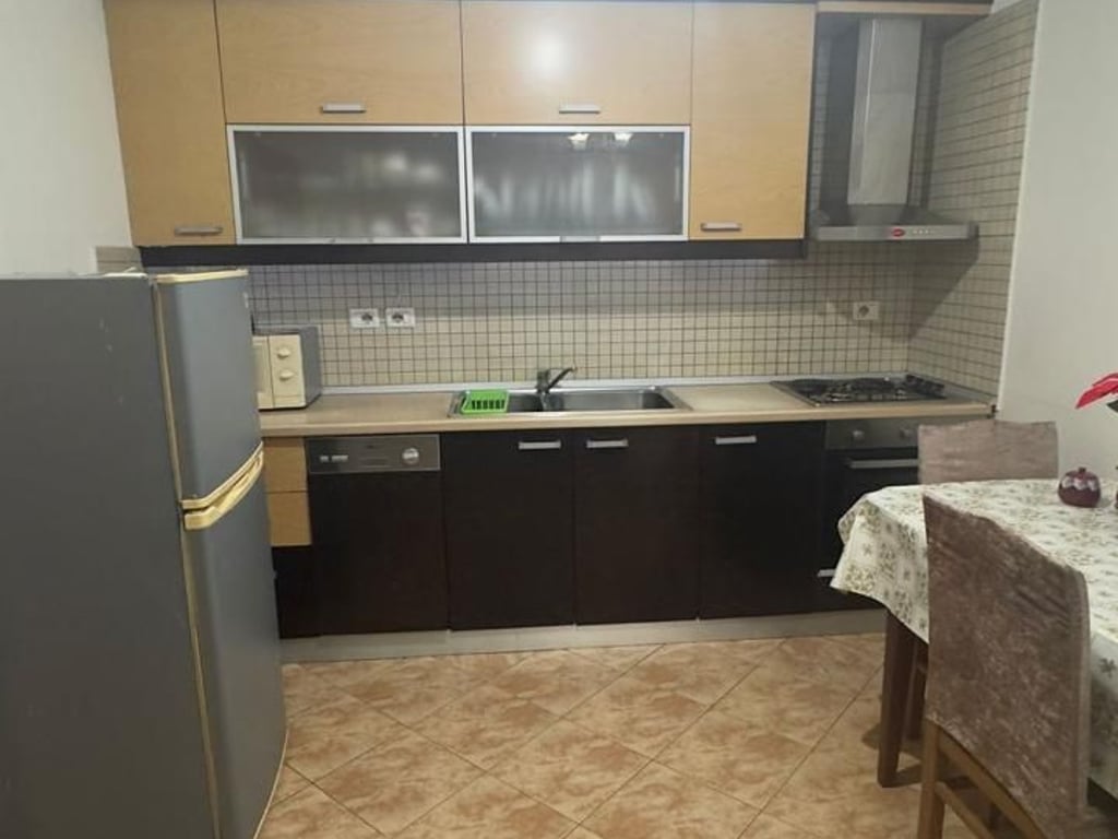 Apartament 1+1 me qira tek Brryli 45.000 Leke/Muaj