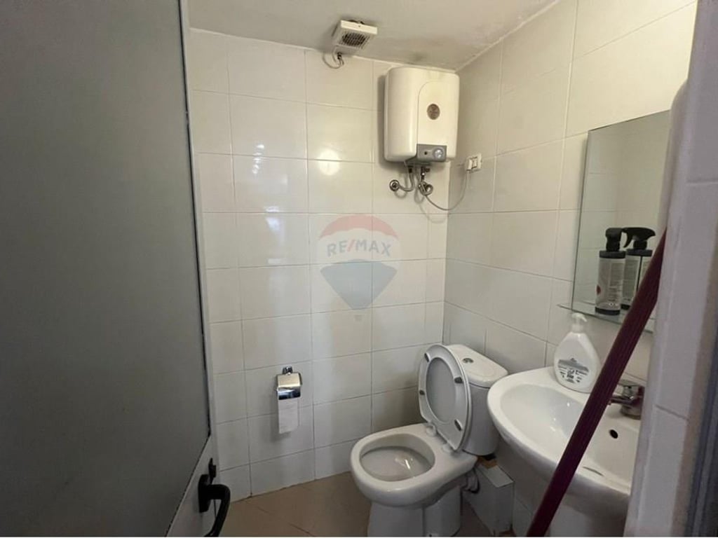 Business unit for sale near the Prosecutor's Office!
