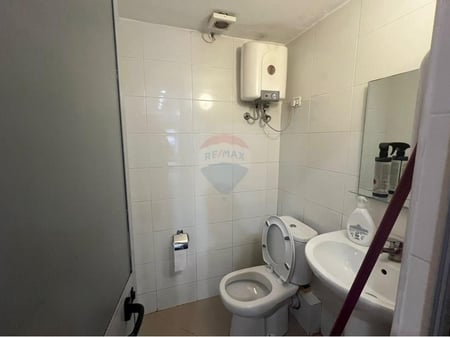 Business unit for sale near the Prosecutor's Office!