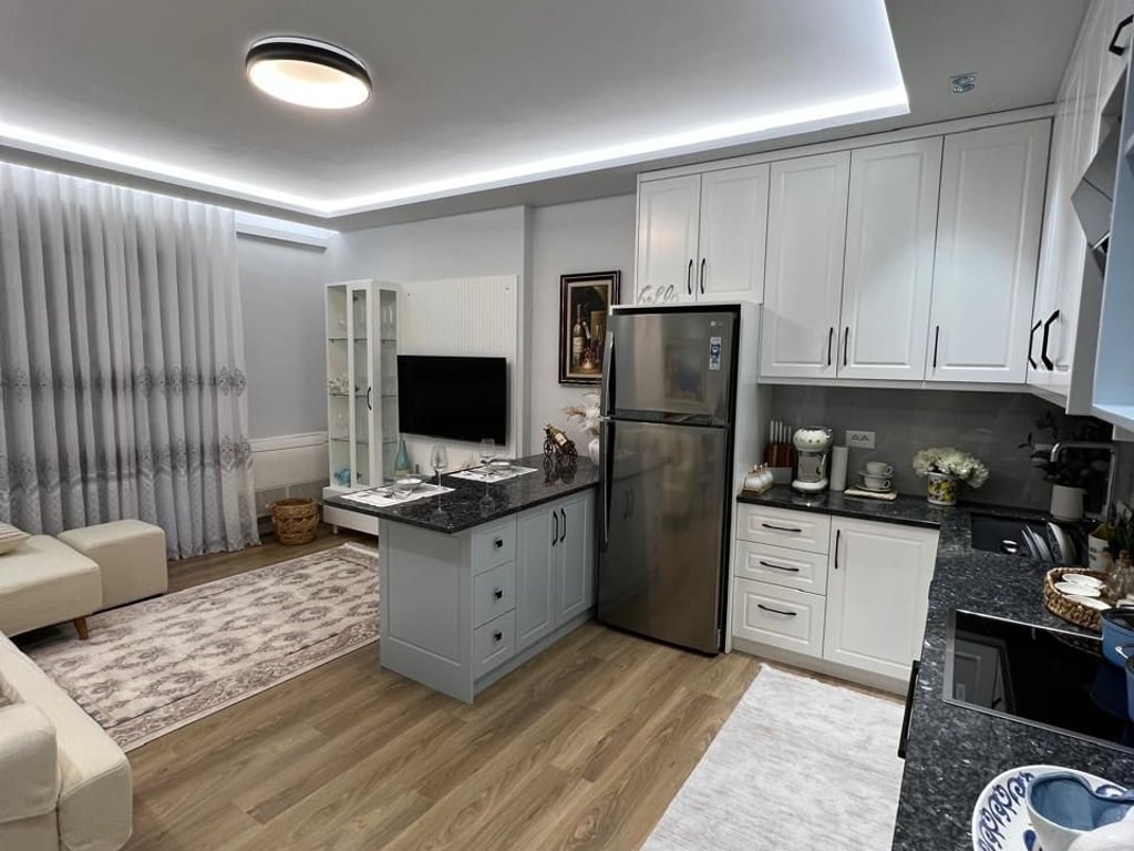 Apartment for sale in Lungomare, Vlore