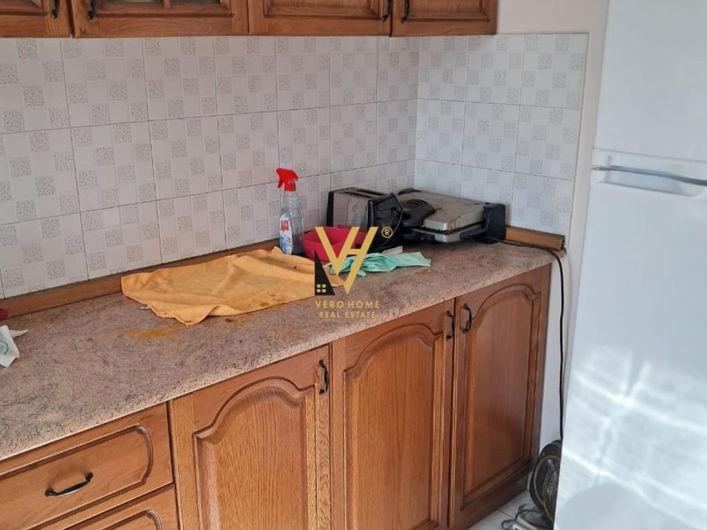 Appartamento 2+1 con Balcone in Affitto a Ali Demi 450 Euro