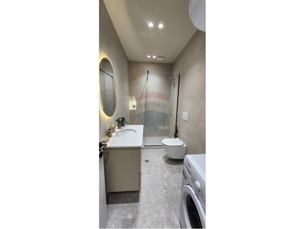 Shitet Apartament 1+1 Plazh Durres Rrota e Kuqe