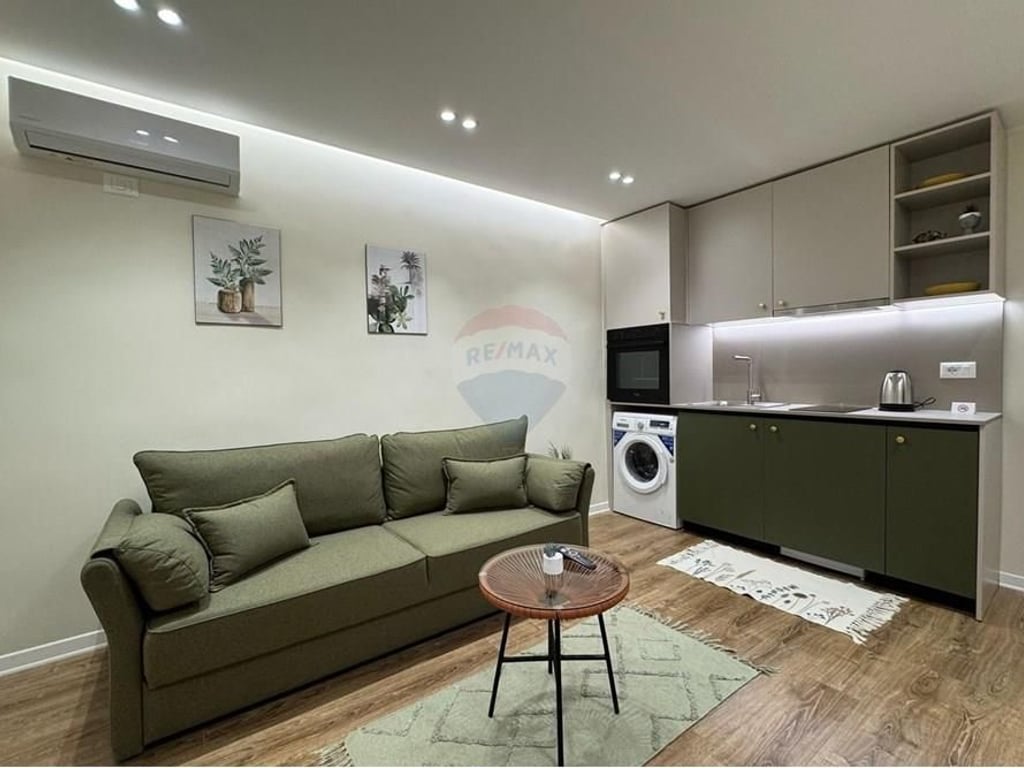 Apartments &amp; Studios for sale in New Market.