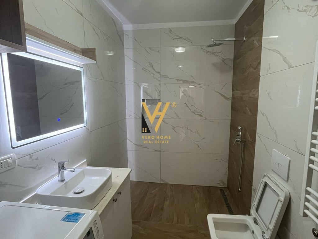 VENDESI APPARTAMENTO 2+1+BLK A YZBERISHT 156.000 EURO