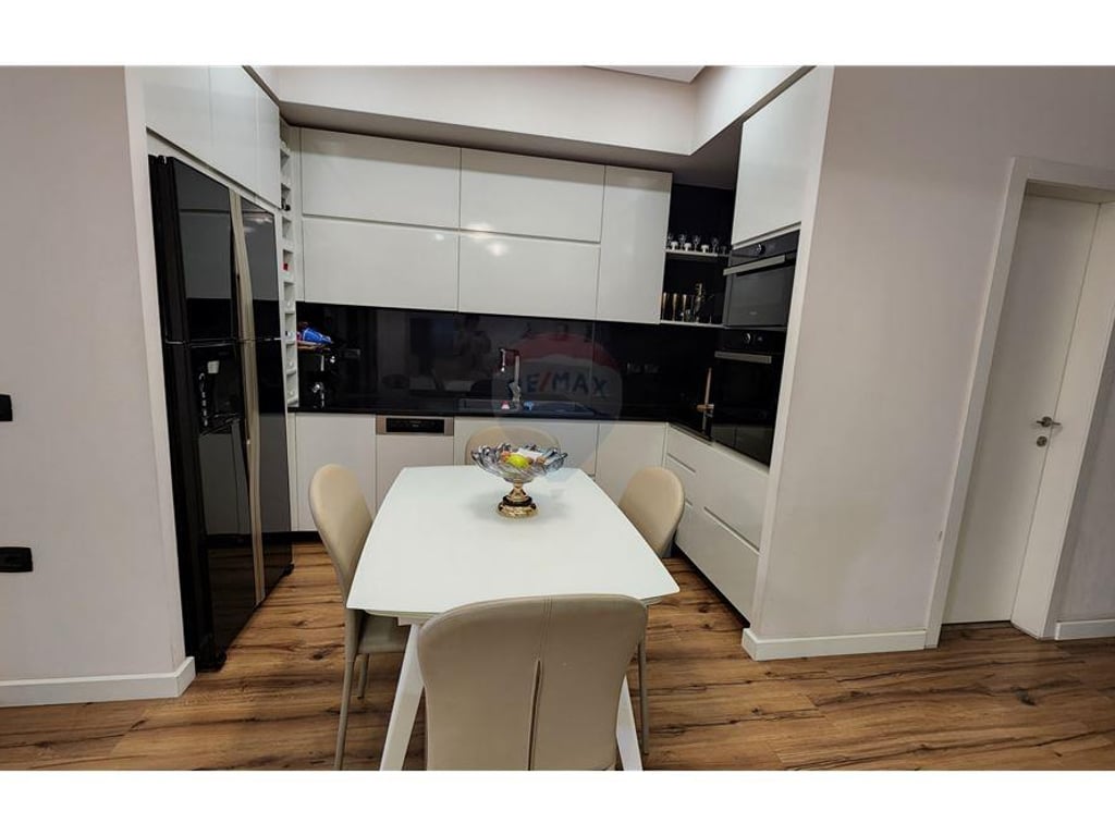 Affittasi appartamento 2+1 in Via Kavajë.