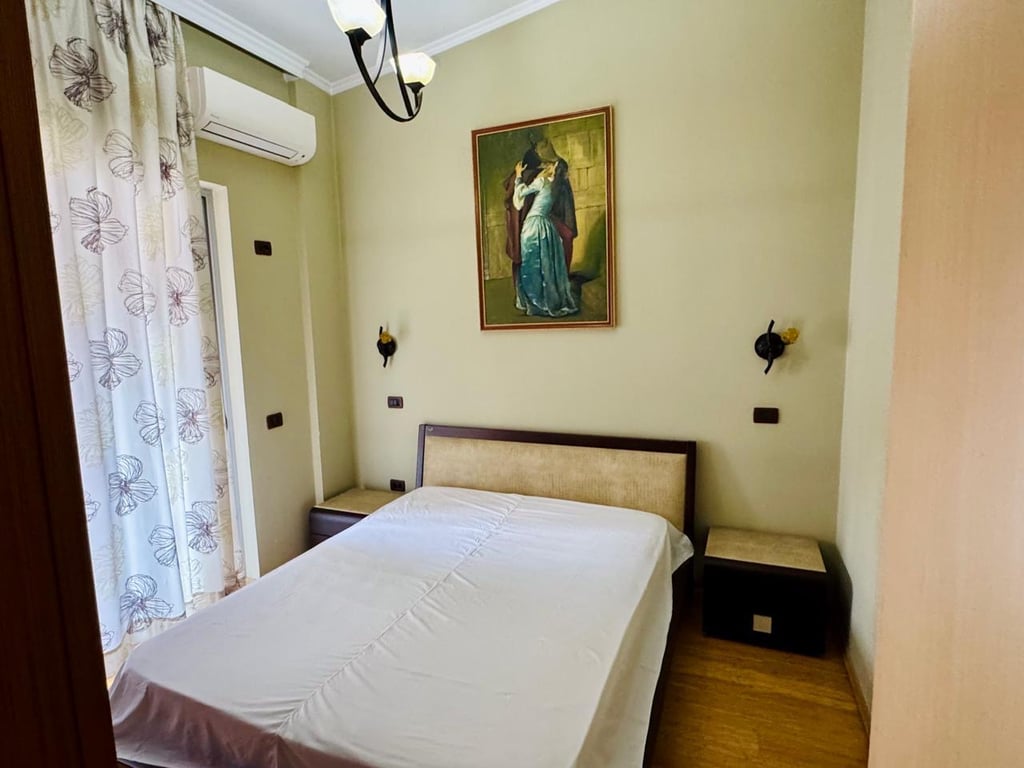 Apartsment 2+1 me qira te Kodra e Diellit