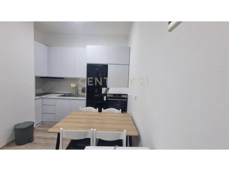 Appartamento 2+1 in affitto in Via 5 Maggio 450 € /Mese