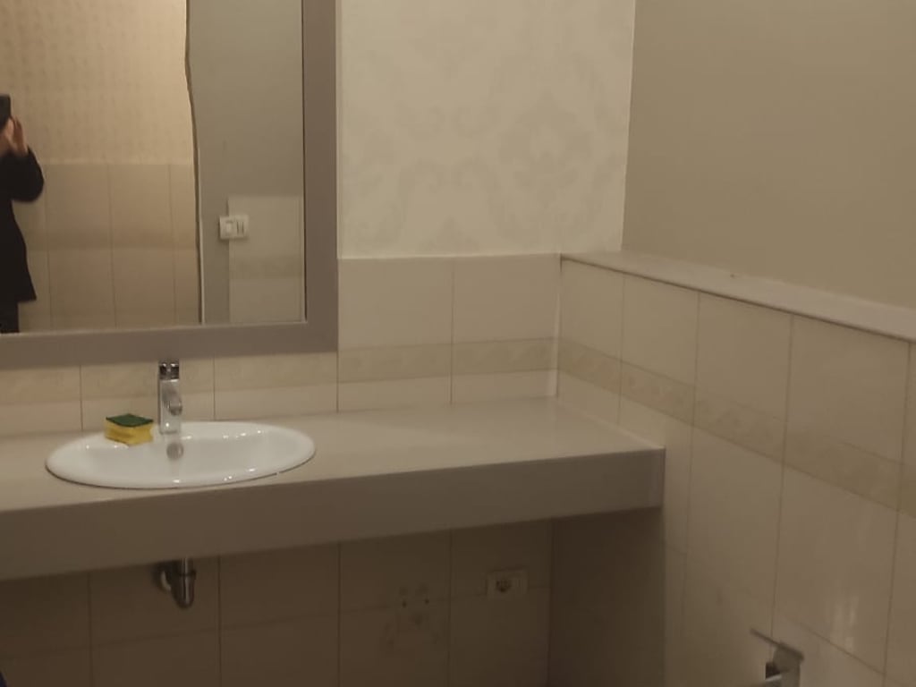 JEPET ME QERA  AMBJENT BIZNESI PRANE  GJYKATES , DURRËS 