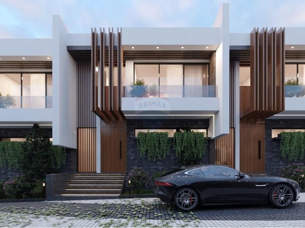 Villa for sale near Lake Farka.