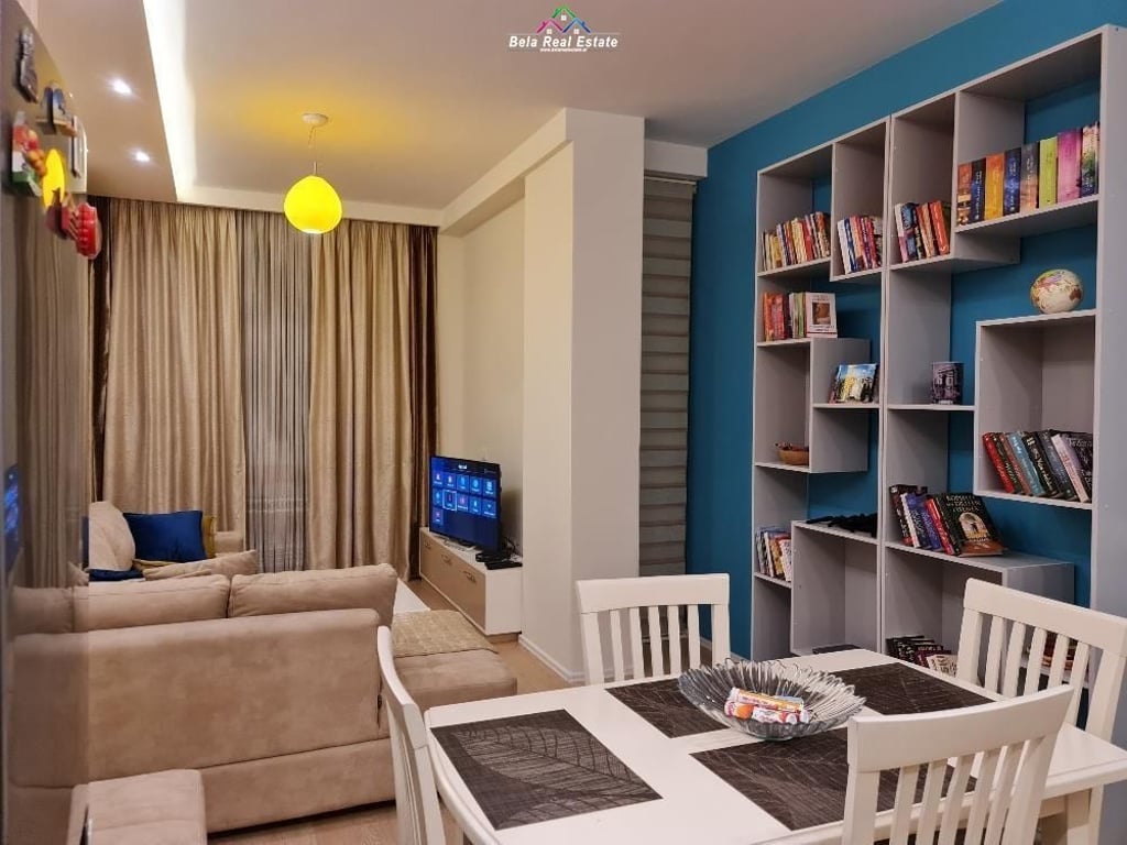 Apartament me qera 1+1 tek Komuna e Parisit (ID B210863) Tirane.