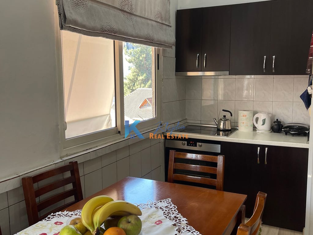 2+1 per SHITJE te Sheshi i Aviatoreve, Rruga Foto Janku