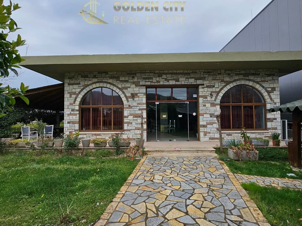 Jepet Bar Restorant me qera