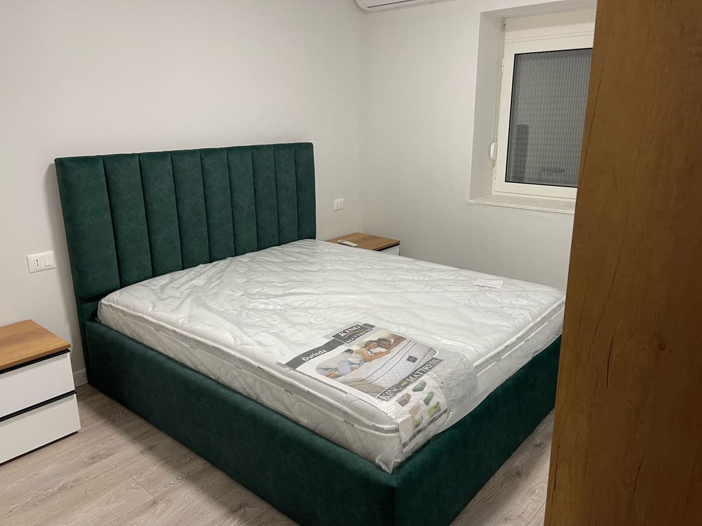 Apartament 2+1 me qira tek Xhamia e Tabakeve!