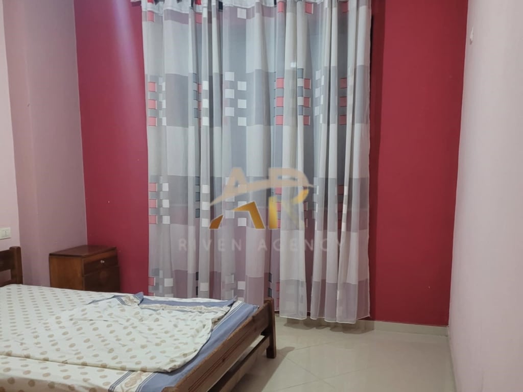 Appartamento 1+1 in Affitto in un Nuovo Edificio con Ascensore, Vicino a Vila L, Astir