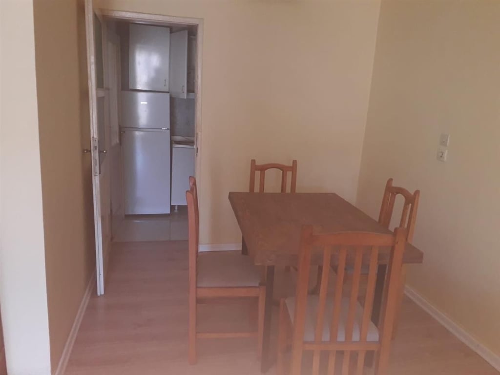 Jepet me qera Ap 2+1perball shkolles Harry Fultz 