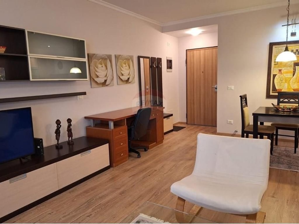 Apartment 2+1+2. Block