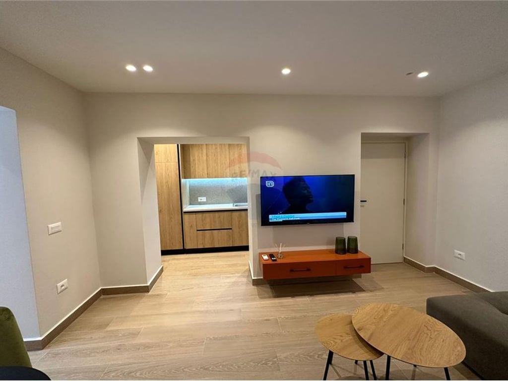 1+1 Apartment for Rent, Medreseja