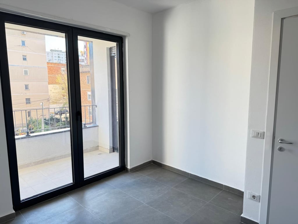 1+1 apartment for rent on Karl Gega street.