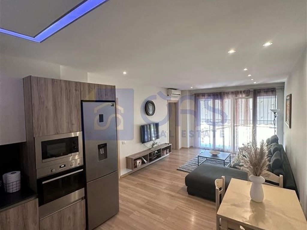 Apartment 2+1 for rent at Zogu i Zi (Ring Center)