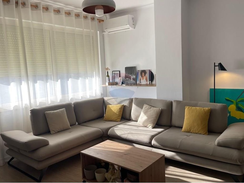 An apartment 1+1 is available for rent in Don Bosko.