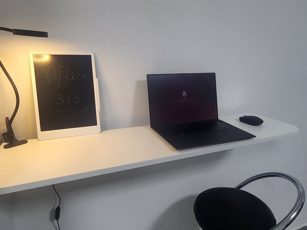 Spazio Coworking in "Quartum Residence" – Ambiente Moderno e Confortevole per Solo 80€/persona