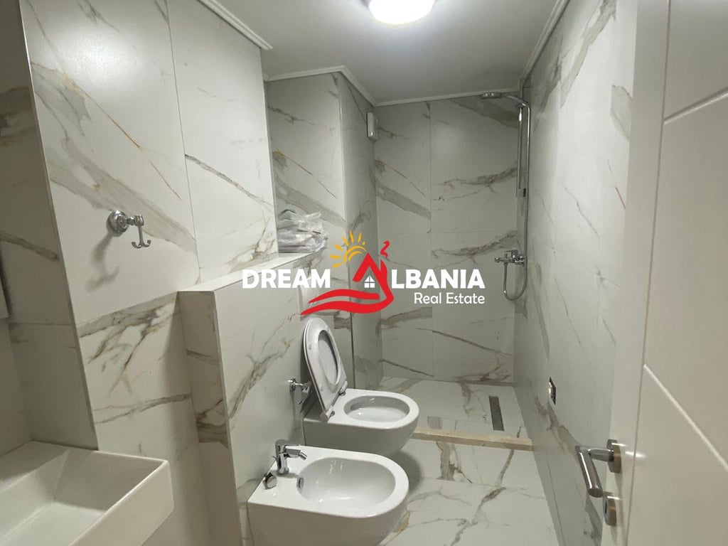 OKAZION! Jepet duplex me qera per zyra tek kompleksi Erli, Tirane (ID 4231418)