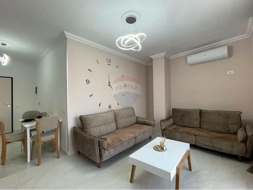 1+1 APARTMENT FOR RENT.