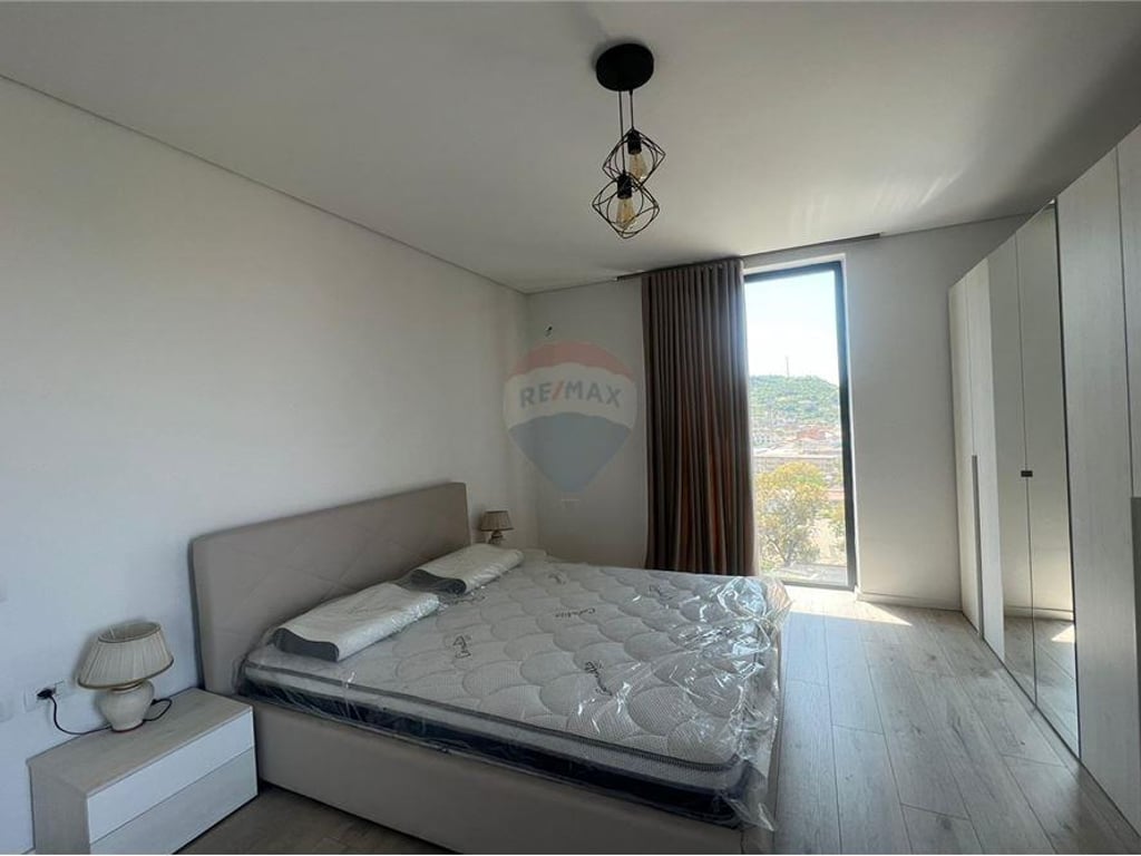 Apartament 2+1 me qera tek Rruga e Kavajes!