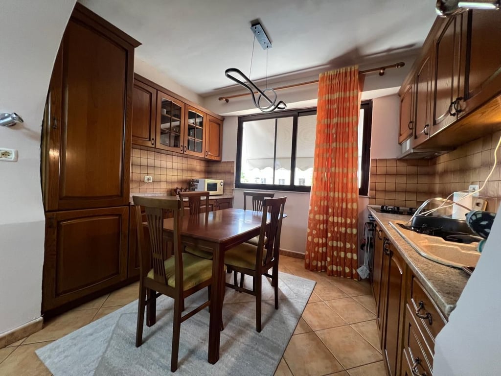 Apartment 2+1 for rent in Myslym Shyri.