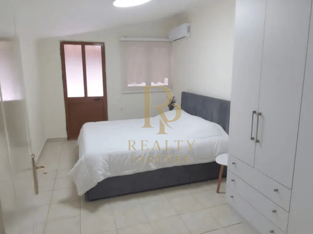 JEPET ME QIRA , SHTËPI PRIVATE (DUPLEKS) NE QENDER-Tirane