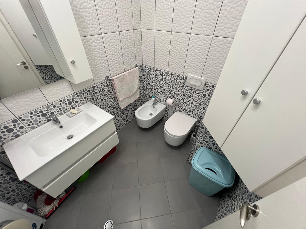 SHITET APARTAMENT 1+1 - SURREL , 15 MIN NGA LIQENI I FARKES