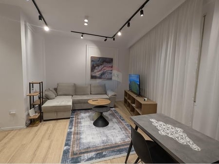 1+1 apartment for rent near the Botanical Garden.