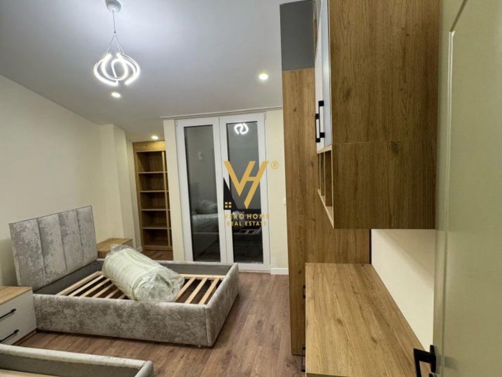 JEPET VILE ELITARE ME QERA TE TEG 1.500 EURO