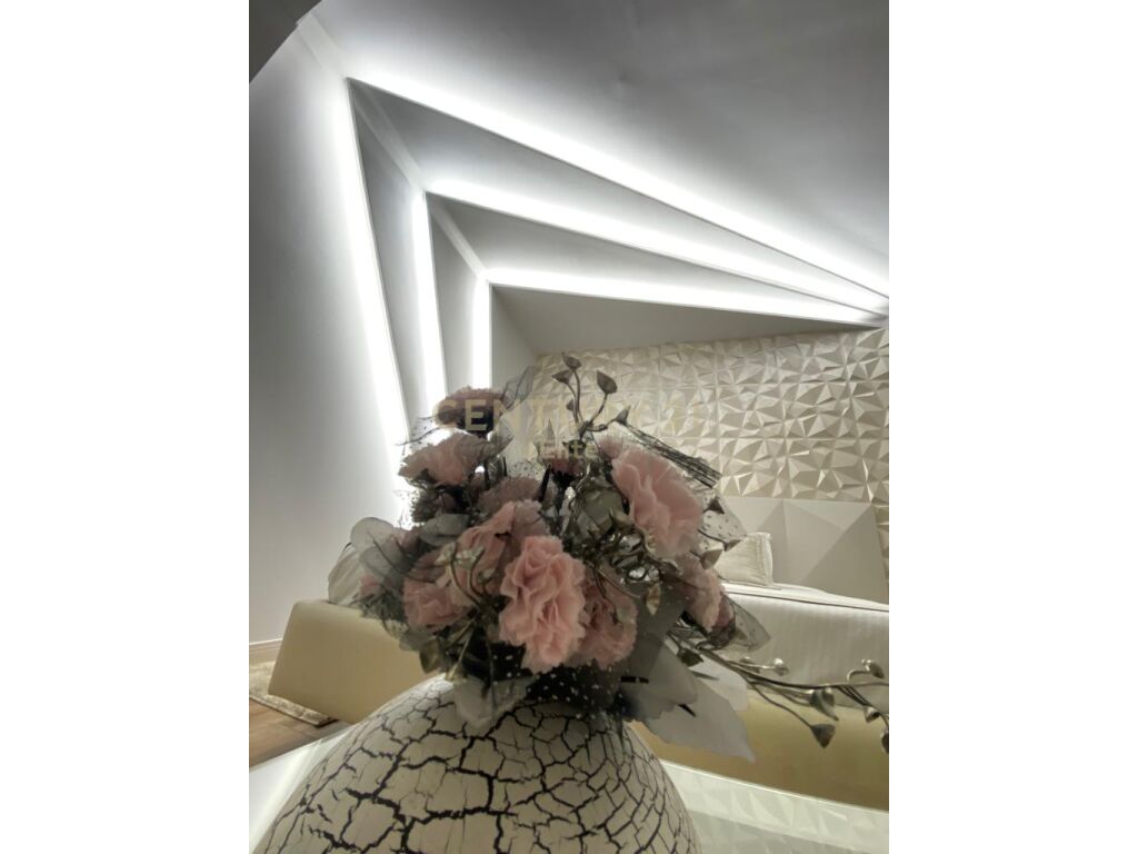 Shitet HOTEL me 36 Dhoma në Tiranë 🏨