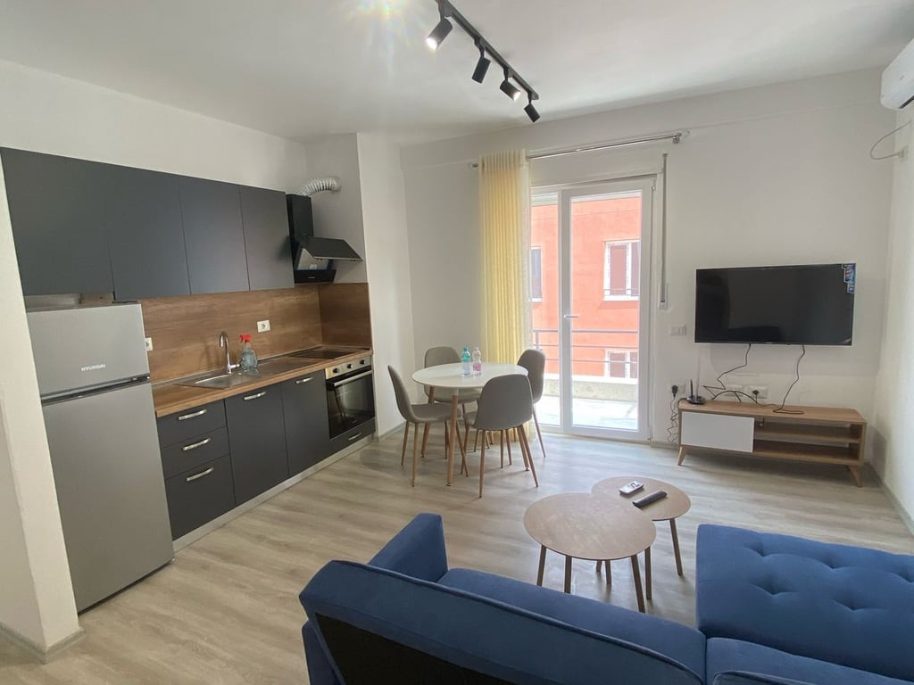 APARTAMENT ME QERA 1+1