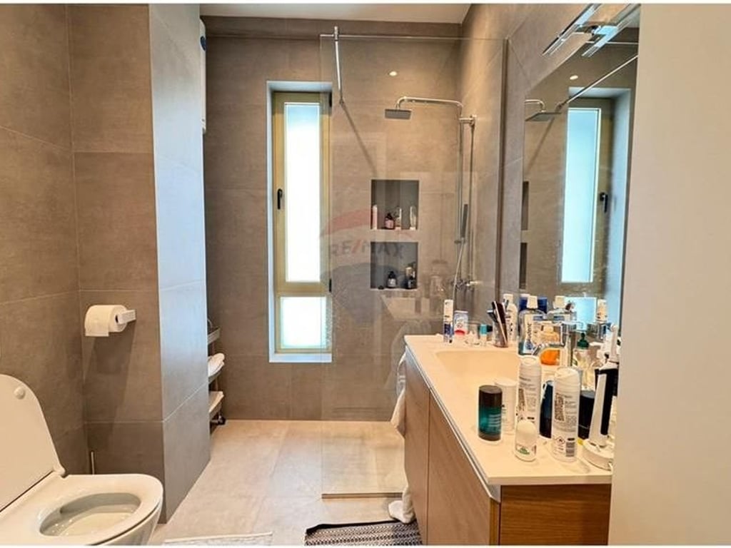 Apartament luksoz prane Parkut te Liqenit!!!! Perfshin post parkim