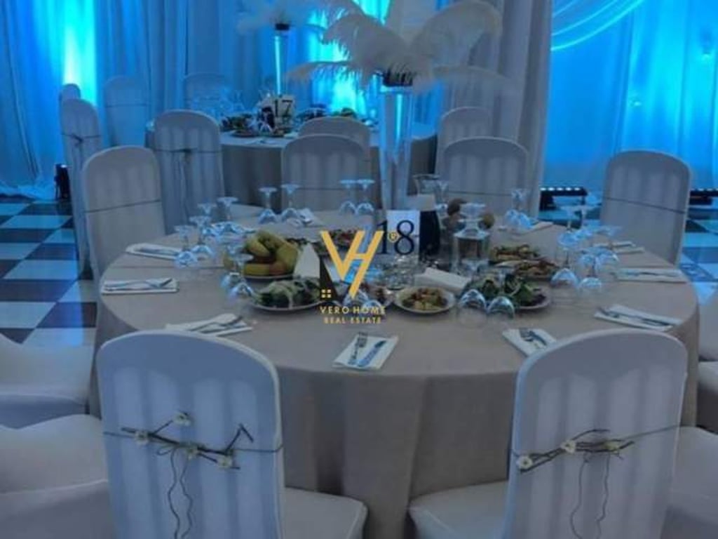 AFFITTASI HOTEL 7 PIANI IN VIA ELBASAN A 35.000 EURO