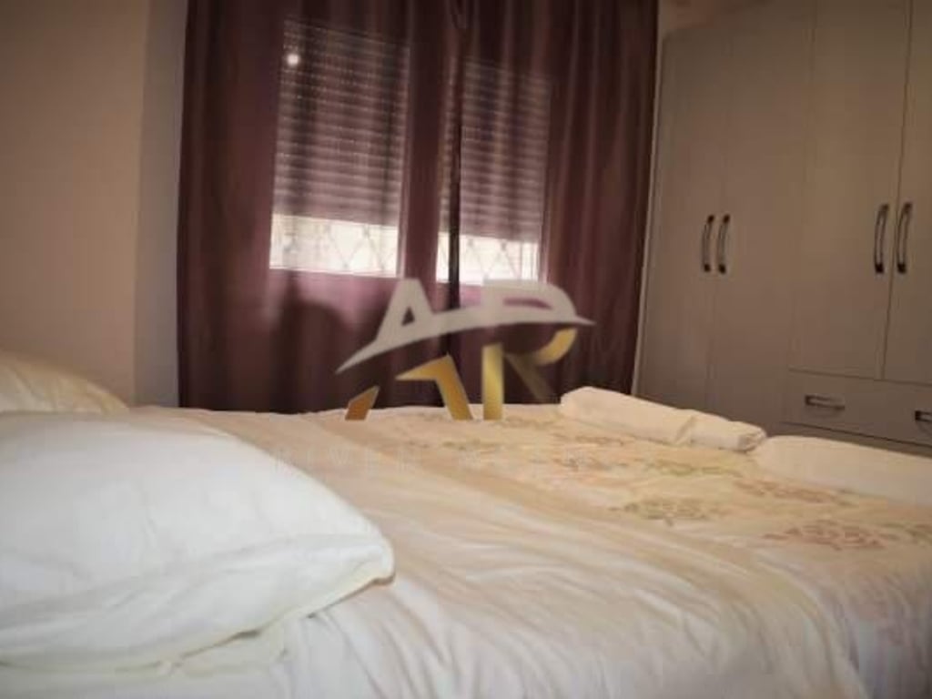 Jepet me qera apartament 2+1+2 tek 21-Dhjetori