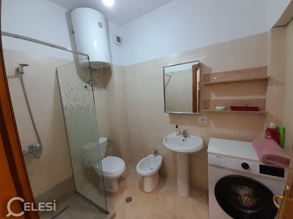 Jepet me qera apartament 2+1 pas Square 21