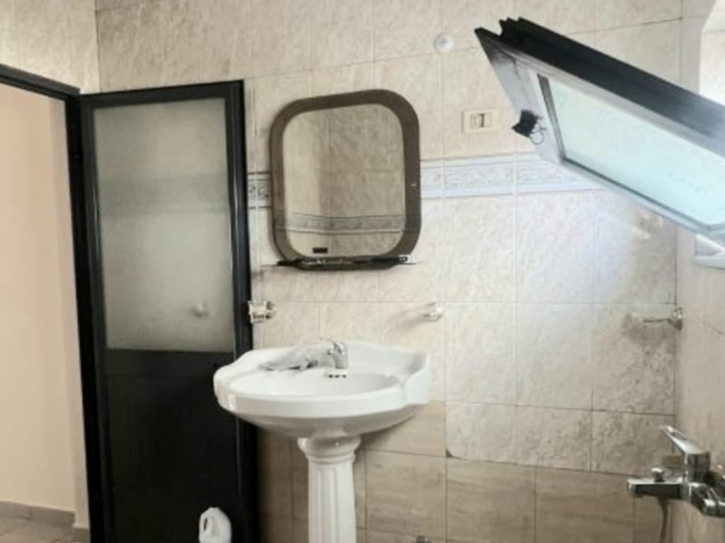 1+1, private year, Don Bosko near Neptun, price 400 euros.