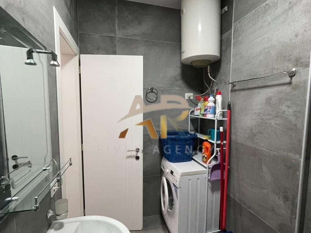 Jepet me qera apartament 1+1 Sauk