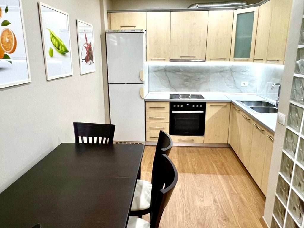 Affittasi appartamento 1+1, Brryl (Viale Zhan Dark) 500 mila lekë.