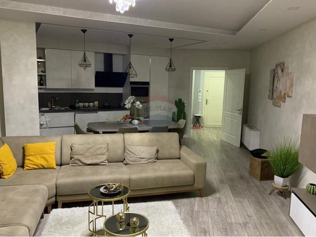 2+1+2 apartment for sale in Astir