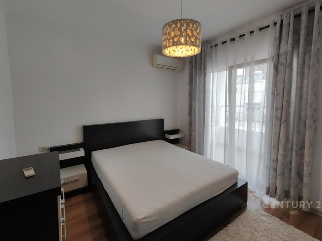 ✨ Apartament 2+1+2 me Verandë për Qira – Myslym Shyri, Tiranë