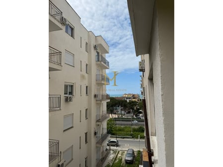 Vendesi Appartamento 2+1+Garage, Scoglio di Kavaja!!