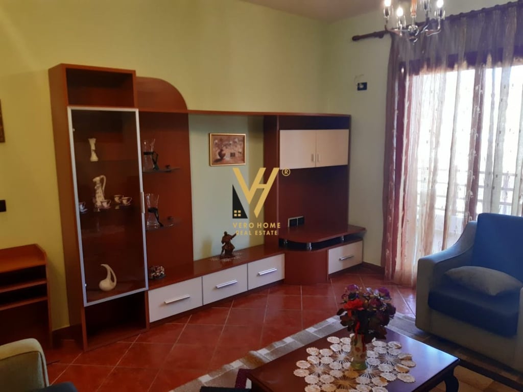 AFFITTASI APPARTAMENTO 2+1 IN VIA KAVAJES A 650 EURO